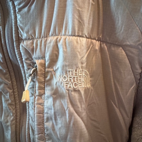 The North Face Women's Gray Fleece Jacket - Picture 2 of 4